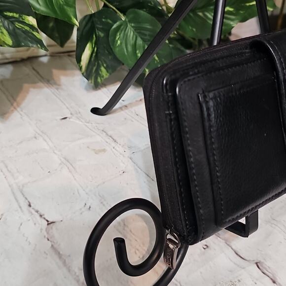 Fossil Vintage Black Zip Around Leather Wallet And Leather Checkbook Insert - Picture 4 of 11